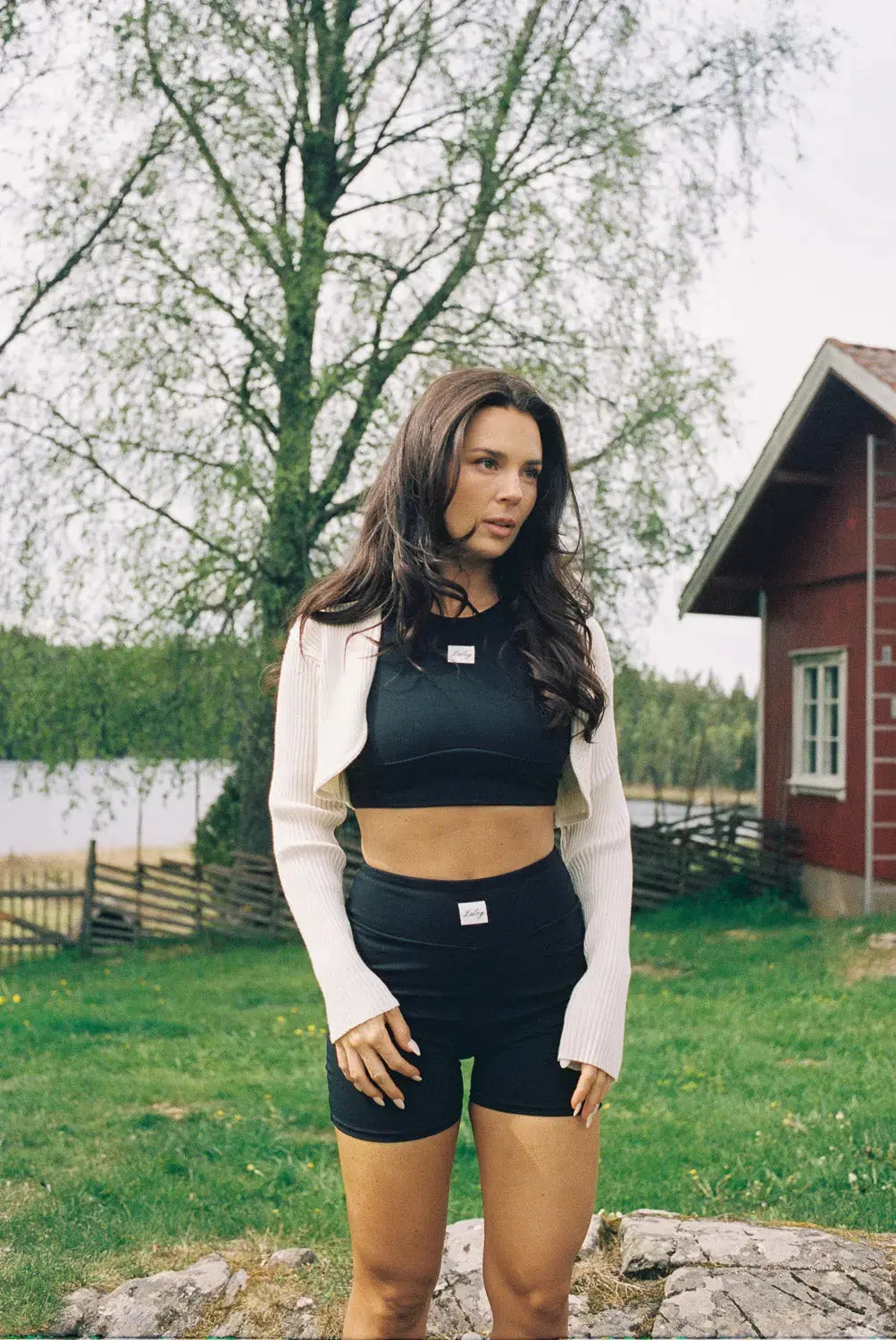 Feminine yoga shorts dame klær, Laley av Sophie Elise