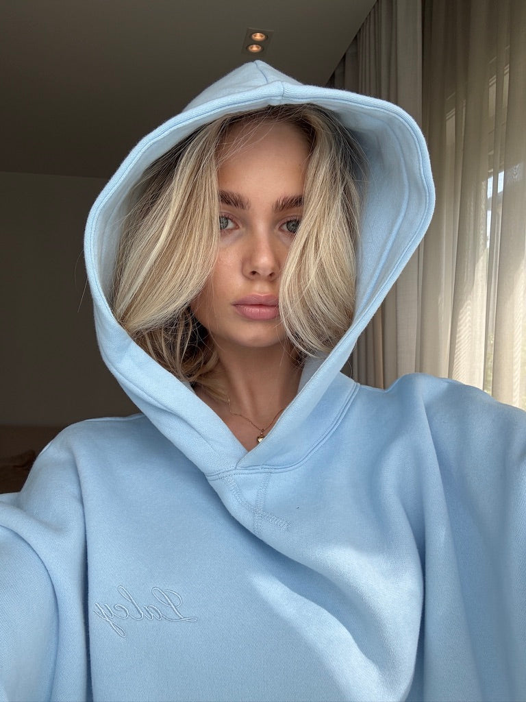 Oversized hettegenser himmelblå